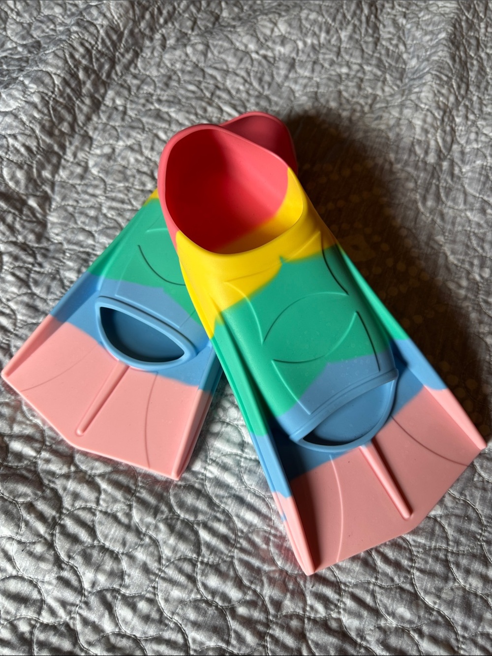 Swim fins/flippers size small